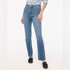 J. Crew Women's Stovepipe Jeans with Cut Hem Signature Stretch+ Sail Port Wash